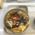 カムイスキーリンクス セルフレストラン - かつ丼(アップ)
