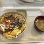 カムイスキーリンクス セルフレストラン - かつ丼(全体)