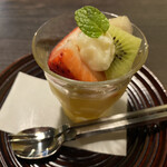 日本料理 まめぞう - オレンジゼリーのフルーツのせ、百合根のきんとん