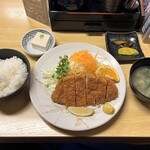 Echigo Tonkatsu Ninjintei - ロースカツ定食（税込み１６５０円）