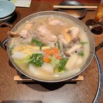 Hatagoya - 骨付き鶏の胡麻味噌鍋