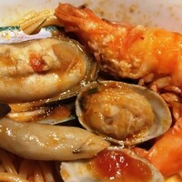 Seafood bar Ermitage 横浜鶴屋町店 - 魚介たっぷり絶望パスタ～アラビアータ風～（シーフード）