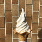 菓子工房 イチミネ - 大島牛乳ソフトクリーム