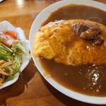 たしろ食堂 - オムカレー700円(サラダつき)