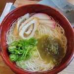 Cafe with dog ena - にゅうめんです。ねぎ、ちくわ、カマボコ、とろろ昆布はお好みで入れる事が出来ます