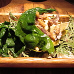 yokoyama - アミューズ～牡蠣とあん肝で作ったアイス ちぢみほうれん草 豆のピューレ ベーコン