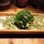 yokoyama - アミューズ～牡蠣とあん肝で作ったアイス ちぢみほうれん草 豆のピューレ ベーコン