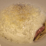 Itariambarubaruzaru - 生パスタで食べるふわふわ泡のカルボナーラ