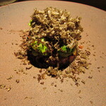 yokoyama - 猪のタルタル 回鍋肉 カカオ トリュフ 甜麺醤のソース