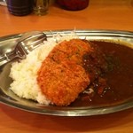 シロクマカレー - ロースカツカレー（ポーク）　680円
