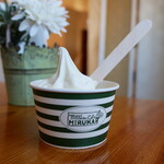 ナチュラルソフトクリームカフェ ミルカ - 北海道放牧牛乳ソフト