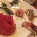 ワイン　お食事　自家製パン　バローロ - 