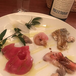 ワイン　お食事　自家製パン　バローロ - 