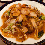 龍天楼 - 五目あんかけ焼そば＝1200円
      