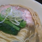 中華そばや 和凡 - チャーシュー、メンマ、青菜