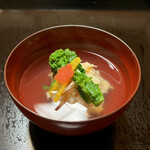 よし町 - 出汁が染み入る美味しさで好き〜！
      蟹の香りする〜！！ふわふわ〜！