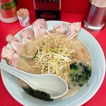 ラーメンショップ 椿 - ネギチャーシュー麺