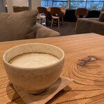 Café Fufufu And ... - ほうじ茶ラテ（ホット）