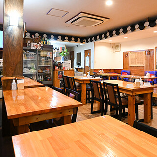 韓国気分を味わえる♪木のぬくもり溢れる店内は貸切可◎