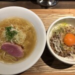 鴨出汁中華蕎麦 麺屋yoshiki - 鴨出汁塩蕎麦&鴨挽肉丼