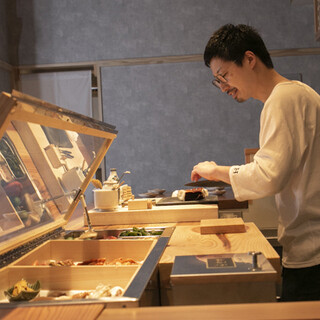 経験豊富な貝好き痛風持ち店主が、決死の覚悟で開店