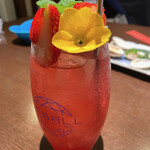 一心 - ★栃木県産とちあいか苺サワー(968円)
      奥様の2杯目。
      丸義さんから仕入れた新鮮なフルーツを使った
      フルーツサワーで、超キャワイイ(♡>艸<)⋈♡*｡ﾟ
      サッパリした甘さで美味しかったと言ってた。