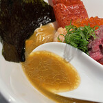 酒肴場 屯 - スープには海老のの旨みたっぷり