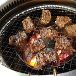 やきにくホルモン 幸心 - ニンニクサガリ