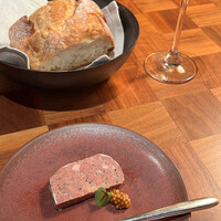 ザ タヴァン グリル＆ラウンジ - 