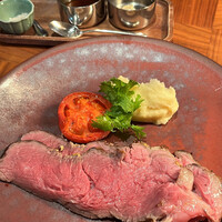 ザ タヴァン グリル＆ラウンジ - 