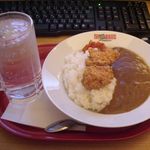 自遊空間 - 料理写真:酎ハイと唐揚げカレー