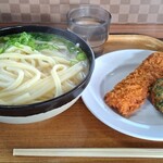 山越うどん - かまあげかけ(3玉)、イカフライ、ジャガイモの天ぷら