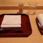 銀座 稲葉 - テーブルセッティング