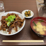 なかむら屋 - どて丼ランチ