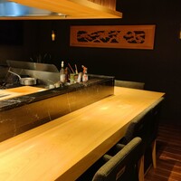 肉割烹 銀座 KEIJI - キッチンカウンター