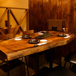 Sumibi Enishidori - 雰囲気のあるテーブル席