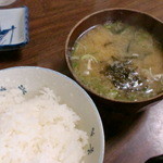 さすけ定食のご飯半分とお味噌汁