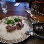 ロイヤル千歳洋食軒 - ステーキ朝カレー