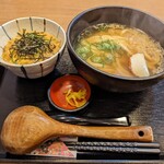 手打うどん けんどん屋 - 