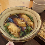 手打蕎麦まろ - 大きい牡蠣！