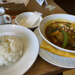 Kokosu - ほろほろチキンとごろごろ野菜のスープカレーランチ