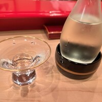 祇園にしむら - 徳利とお猪口は基本どれを頼んでも一緒