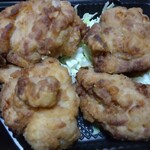 唐揚げ100% - けっこうデカイ