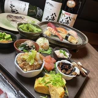 厳選された海の幸や山の幸！刺身も惣菜・お寿司もお任せあれ！