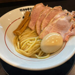 Tonkotsu Chuukasoba Gantare - 