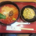 Kahou - 担々麺辛さ:4とミニ炒飯