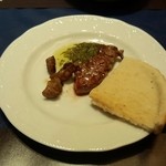 エトワール - ピタパンとチミチュリソースの牛肉