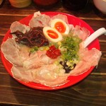ばんび - 博多の赤＋半熟煮玉子ﾁｬｰｼｭｰ大盛