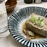 一平 - 肉豆腐　この豆腐はすごい！