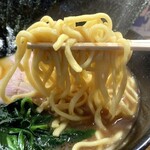 家系ラーメン クックら - 麺リフト。